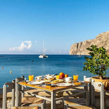 Akroyiali - 3* Γερολιμένας