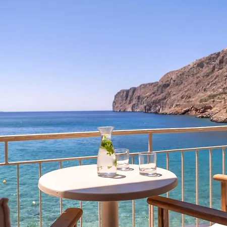 Akroyiali - 3* Γερολιμένας