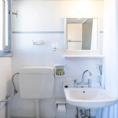 Akroyiali - Lägenhetshotell