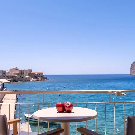 Lägenhetshotell Akroyiali -