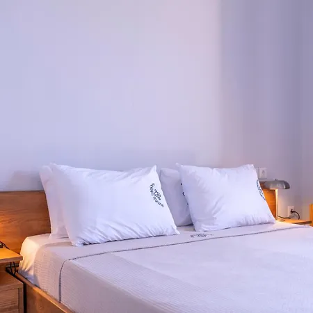 Ξενοδοχείο με διαμερίσματα Akroyiali - Γερολιμένας