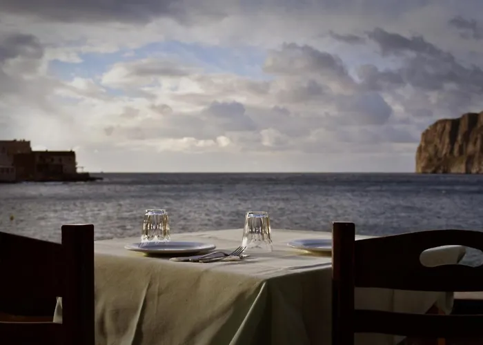 Apart-hotel Akroyiali - Yerolimin