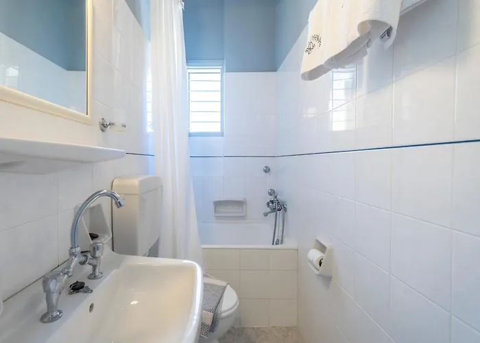 Akroyiali - 아파트호텔 예롤리민