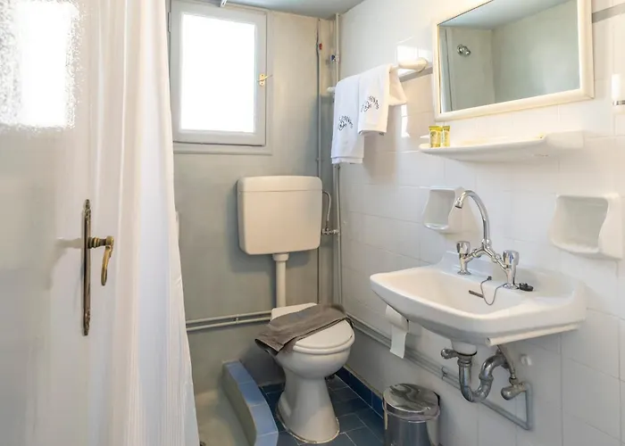 Akroyiali - Yerolimin