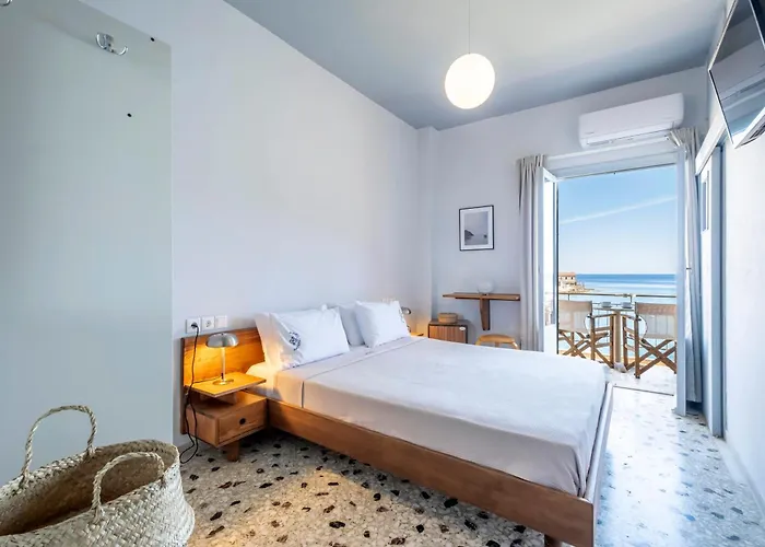 Akroyiali - 예롤리민