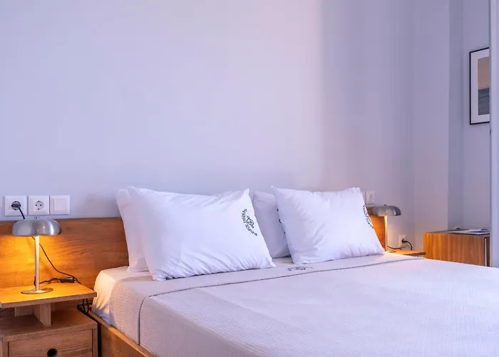 Apart-hotel Akroyiali - Yerolimin